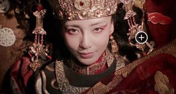 �����ų���Ĵ����� ����Ů�����۾����ൽ�׳�ʲô��