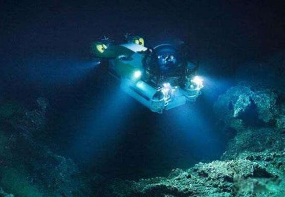 �������ɺ����ж�������� ����ĺ����������ɺ�������