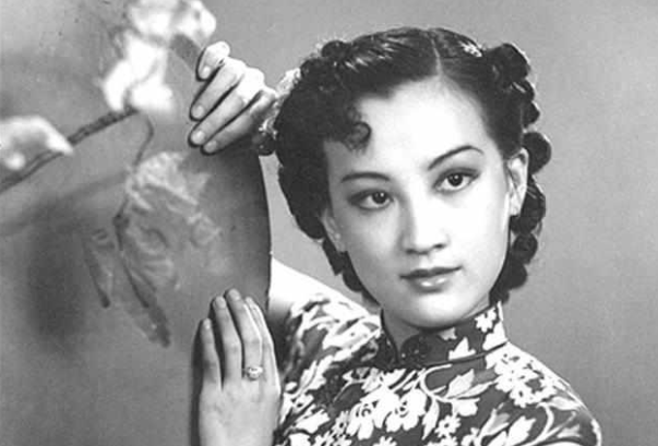 ����Ĵ���Ů���ļ�λ ���ϵ�����Ĵ���ŮŮ������