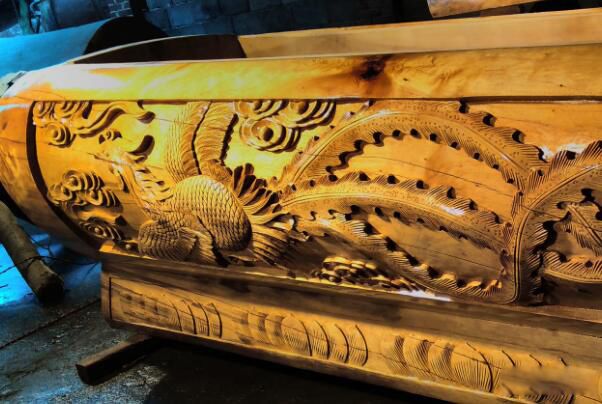 ���᳡���˳�Ů��ʬ�¼� ���˳�130��Ůʬ�ĵ���Ц