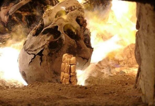 ���᳡���˳�Ů��ʬ�¼� ���˳�130��Ůʬ�ĵ���Ц