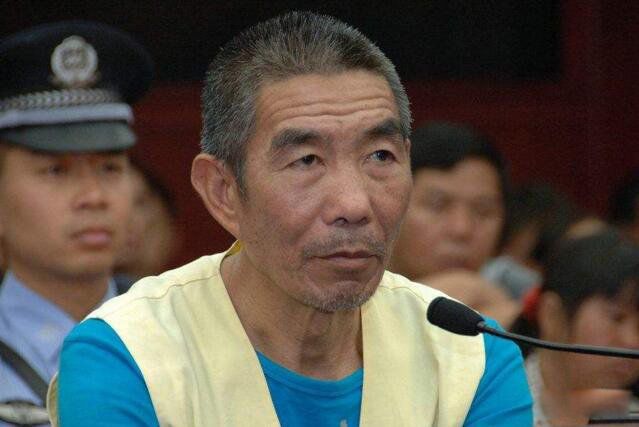 �������˰���ʼĩ ���������˰����۾��ݾ�