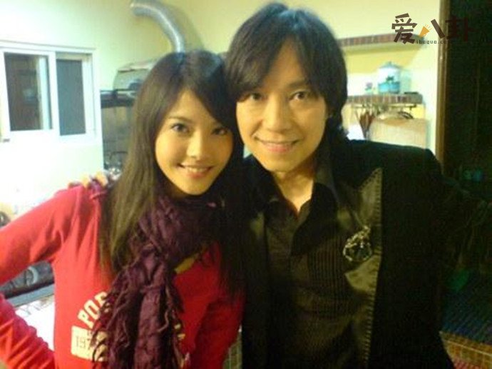 ۢ���������Ÿ������� ��Ů�������������