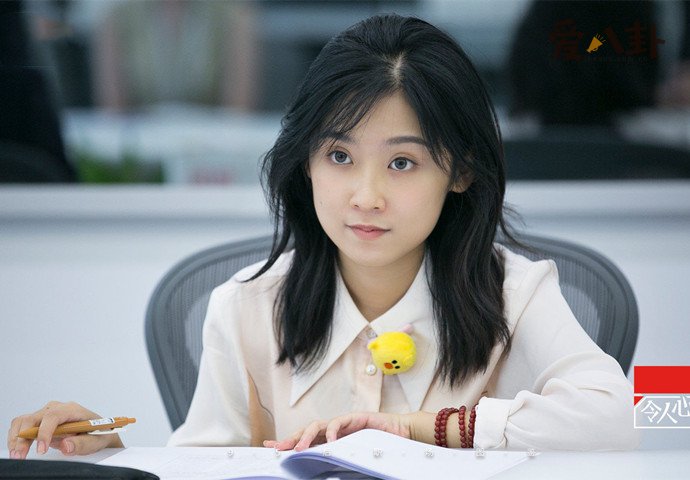 ��һ�Ѹ������ϱ�ҵԺУ ��������һ��Ů��