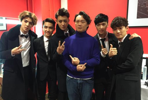 �������۳���Ѹ�ĸ� ����ȫ�����˴�ϳ�