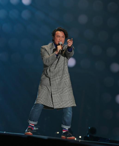 �������۳���Ѹ�ĸ� ����ȫ�����˴�ϳ�