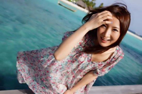 �º�Ů��������� ���Ǵ�ýѧԺУ��