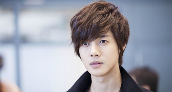 ���������� ������ǰ����Ƭ