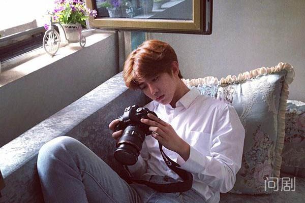 蔡徐坤爸爸妈妈是干什么的 他的妈妈是徐静