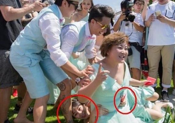 ������˭�İ��� ���Ұ����¼������Ŷ���˭