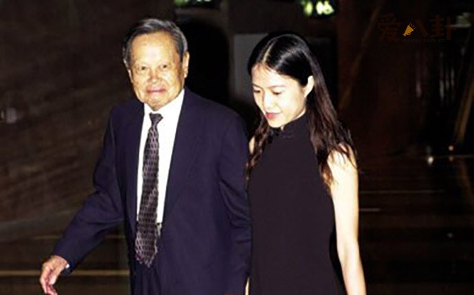 �̷���һ���ɷ��� ��κ���������Ե��