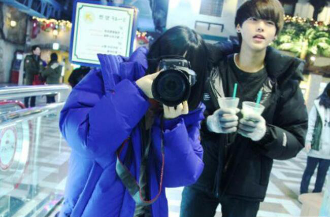 洪瑛琦李世龙素颜曝光 被称为亚洲四邪术之一