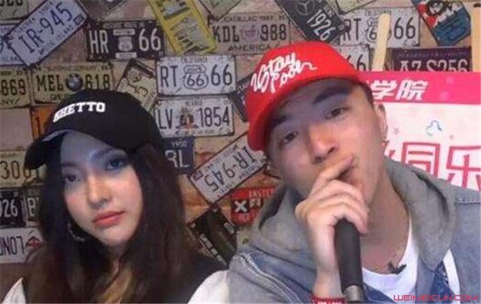 莫安琪和gai什么关系 抓胸怎么回事