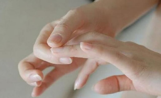 9�����Ƶ�Ů������ͼ�� ����ͨ�����࿴����