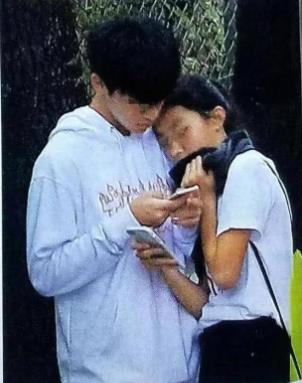 ����ѸŮ���¿������� �¿��̵�С�����ع�