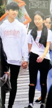 ����ѸŮ���¿������� �¿��̵�С�����ع�