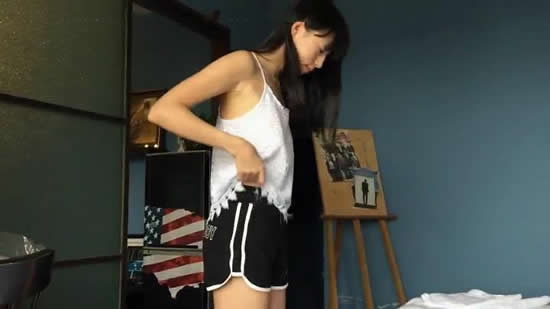 �������������� �Ը�լ��Ů��ʱ�н�ĳ��