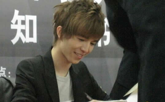 ���������ߵ����ж�� ���������۳��߶�