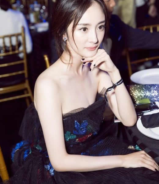 ���ݺ����Ը��� ���ݾ��޵ļ�����Ƭ