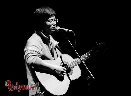 李志出了什么事及具体原因 他的歌下架了