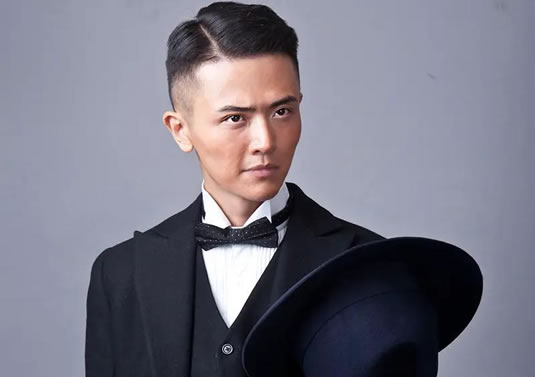 ��Ա���˶˵ĸ������� ���ݹ��Ľ�ɫ