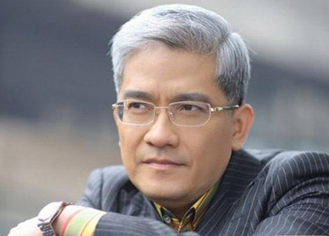 郎咸平六任妻子分别是谁 郎咸平和缪姓空姐的故事