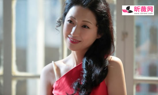 ̳�۸������ϼ�� д��ż�������ձ�Ů��ƺ�