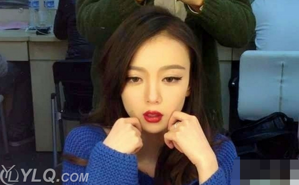 ��С������ǰ����Ƭ ��Ư��Ϊʲô����