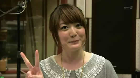 花泽香菜表情包出处 并称亚洲三大表情包