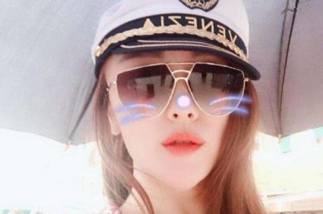 ���ȸ������ϼ�� Ư����Ů�������ڵĽ��