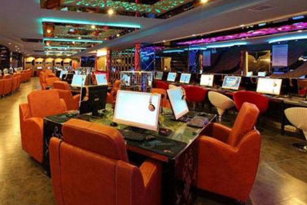 �Ϻ�������Ů���� ��߶����ȱ��������