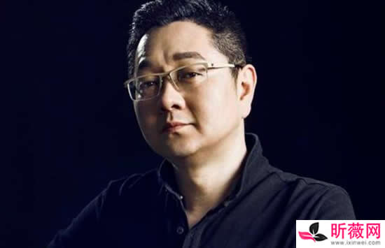 ���ܸռ������˼�� ����������˭