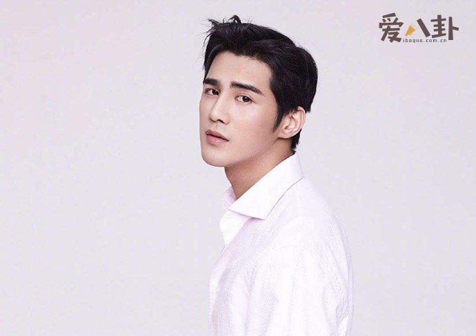 �����������Ǯ�� �����ļ��屳��