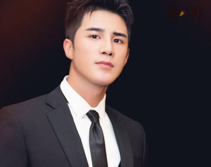 �����������Ǯ�� �����ļ��屳��