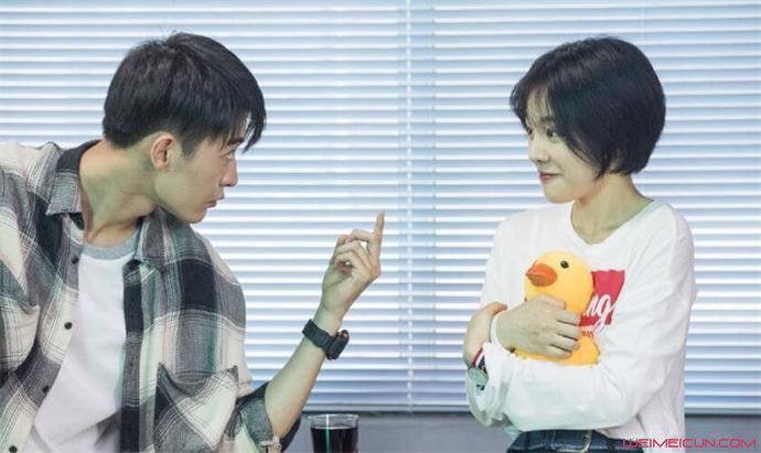 ��һ��f�������Լ���״ ��ʵ��һ��f��������������