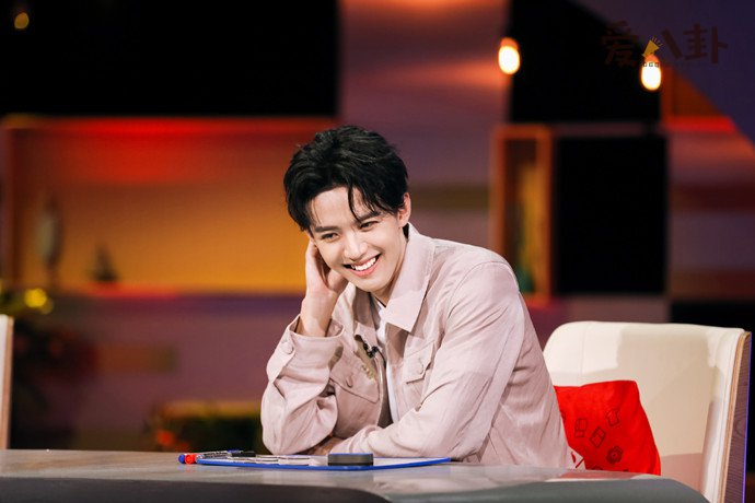 �ܾ�γ���������������� 22��Ӣ�����ԭ��