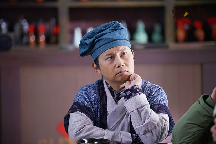 何云伟除去梁小娟这位妻子外,现任妻子是一位戏曲研究生,名叫陈迪.