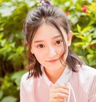 ׸���е���������˭�ݵ�