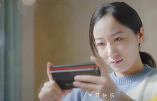 ׸���е���������˭�ݵ�