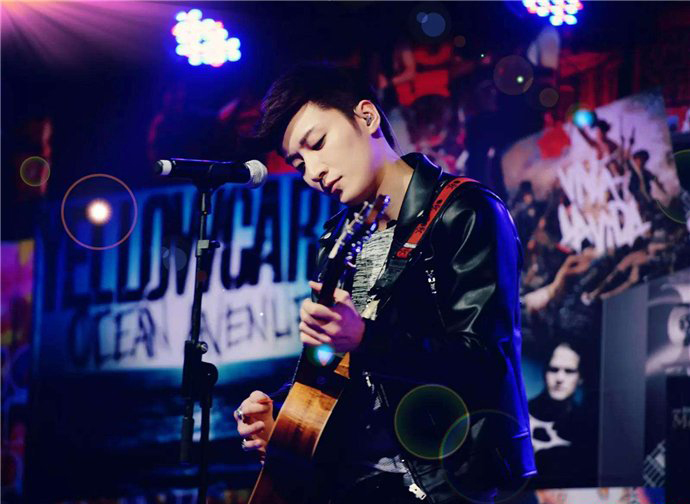 乔任梁手臂去哪里了 乔任梁遗照没有胳膊是谣传