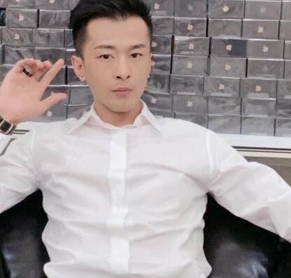 ����־һ����׬����Ǯ ����־�����ж���Ǯ