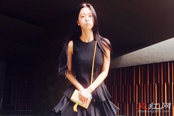 李成敏r级漏过点吗 李成敏演过大尺度有哪些