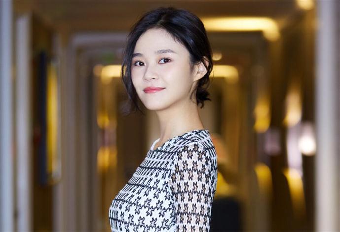 ��Ա���Զ������� ���Զ��İְ���˭