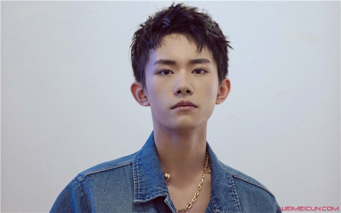 ���ݺ�����ǧ��һҹ���� �ڷ۶���������ˮ