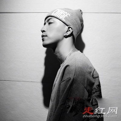 ��ѿjonyj�ݷۺ���ʷ jony j�ݷ��¼�����