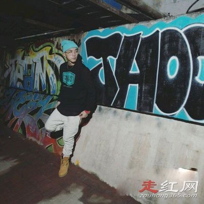 ��ѿjonyj�ݷۺ���ʷ jony j�ݷ��¼�����