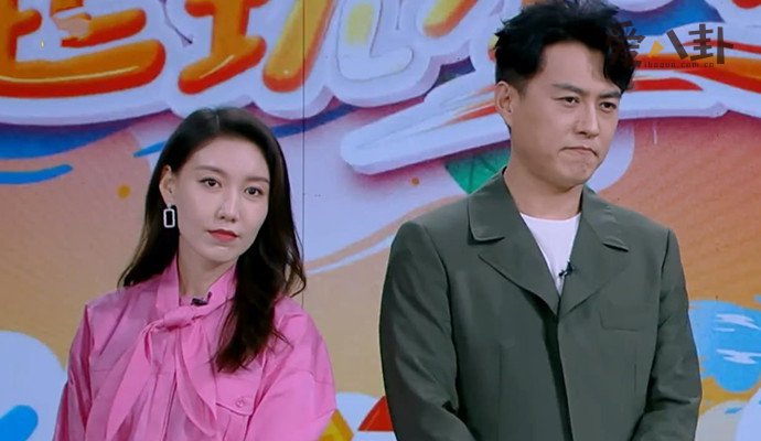 演员靳东和高露的关系 像真的亲兄妹一样