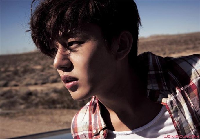 ������Ů������˭ �ͽ�̩��ʲô��ϵ