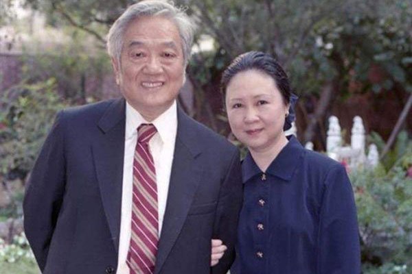 庆筠个人资料简介 琼瑶的前夫庆筠的照片