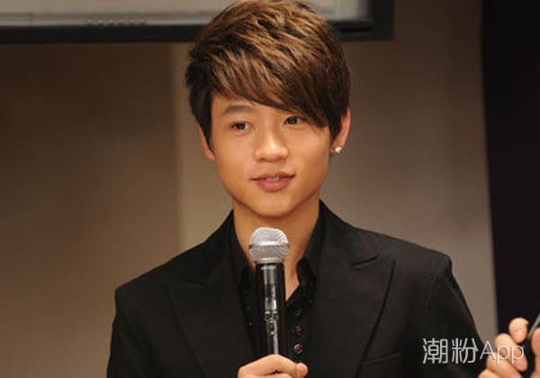 魏晨初恋小璇子照片 一段时间的甜蜜时光